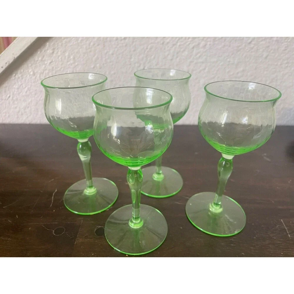 Set of 4 Vintage Green Uranium Glass Stem Wine/Cordial Glasses